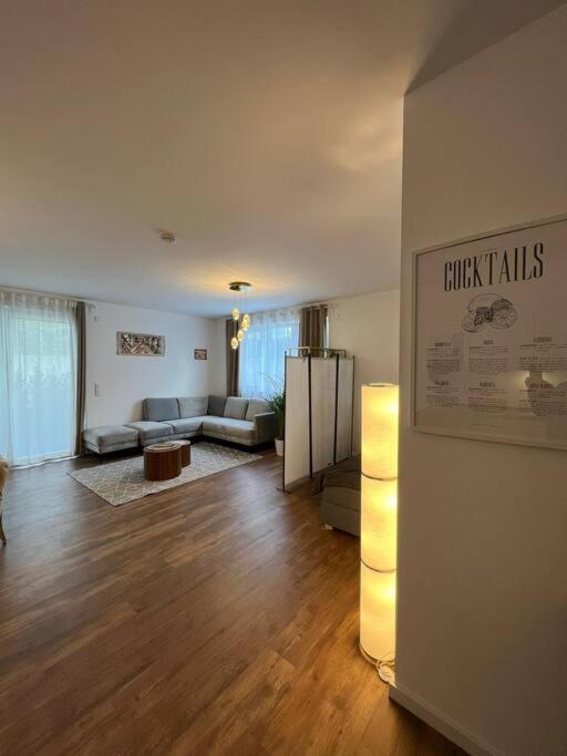 Moderne Wohnung Mit 4 Betten Μπόχουμ Εξωτερικό φωτογραφία