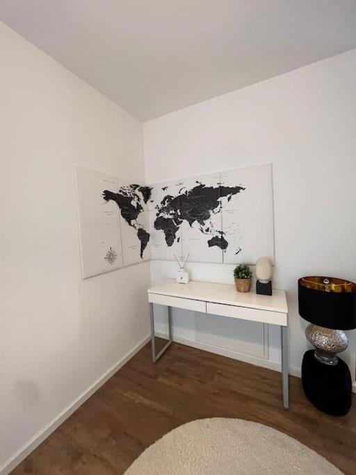 Moderne Wohnung Mit 4 Betten Μπόχουμ Εξωτερικό φωτογραφία